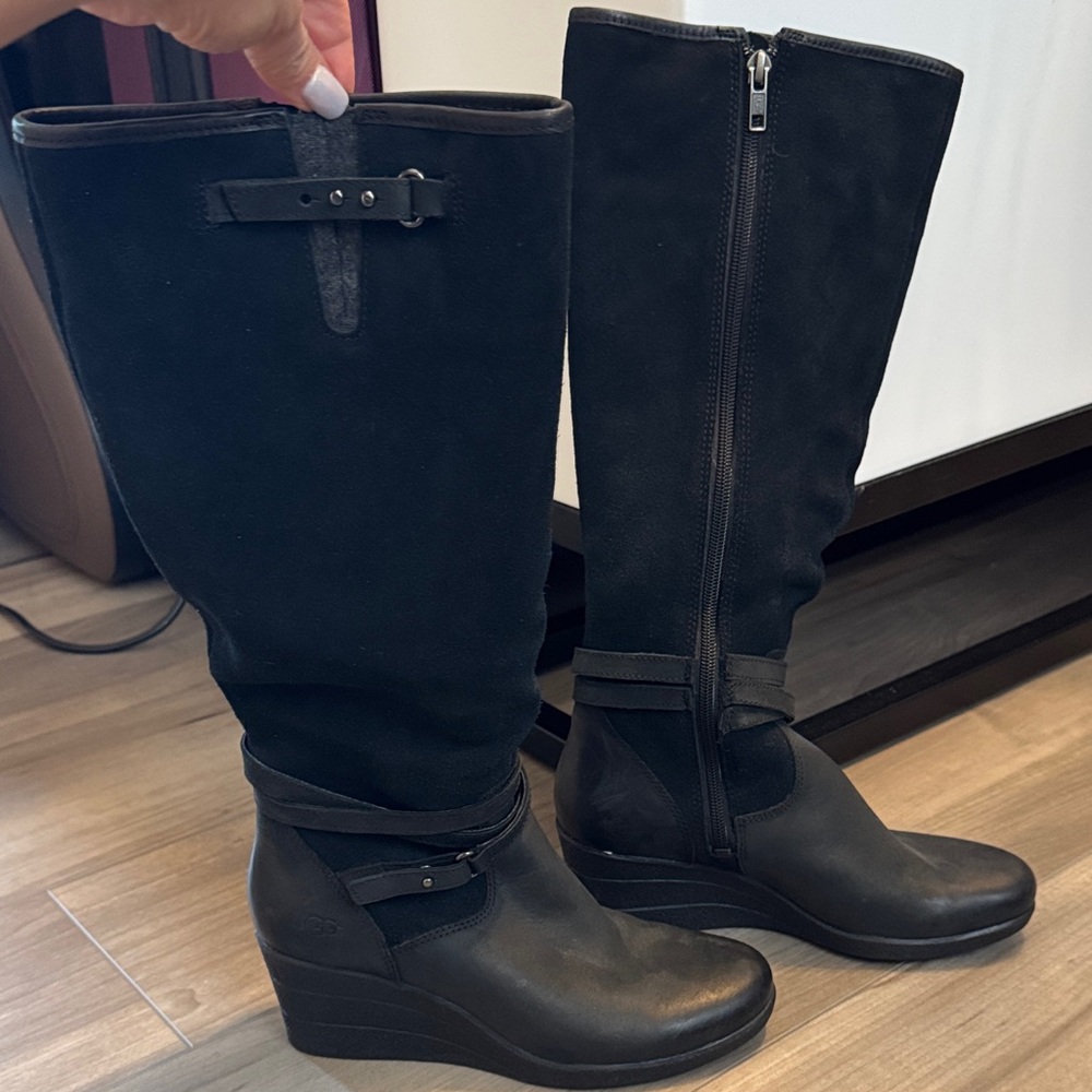 Ugg Lesley Black Suede Knee High Wedge Boots with Zipper size 7